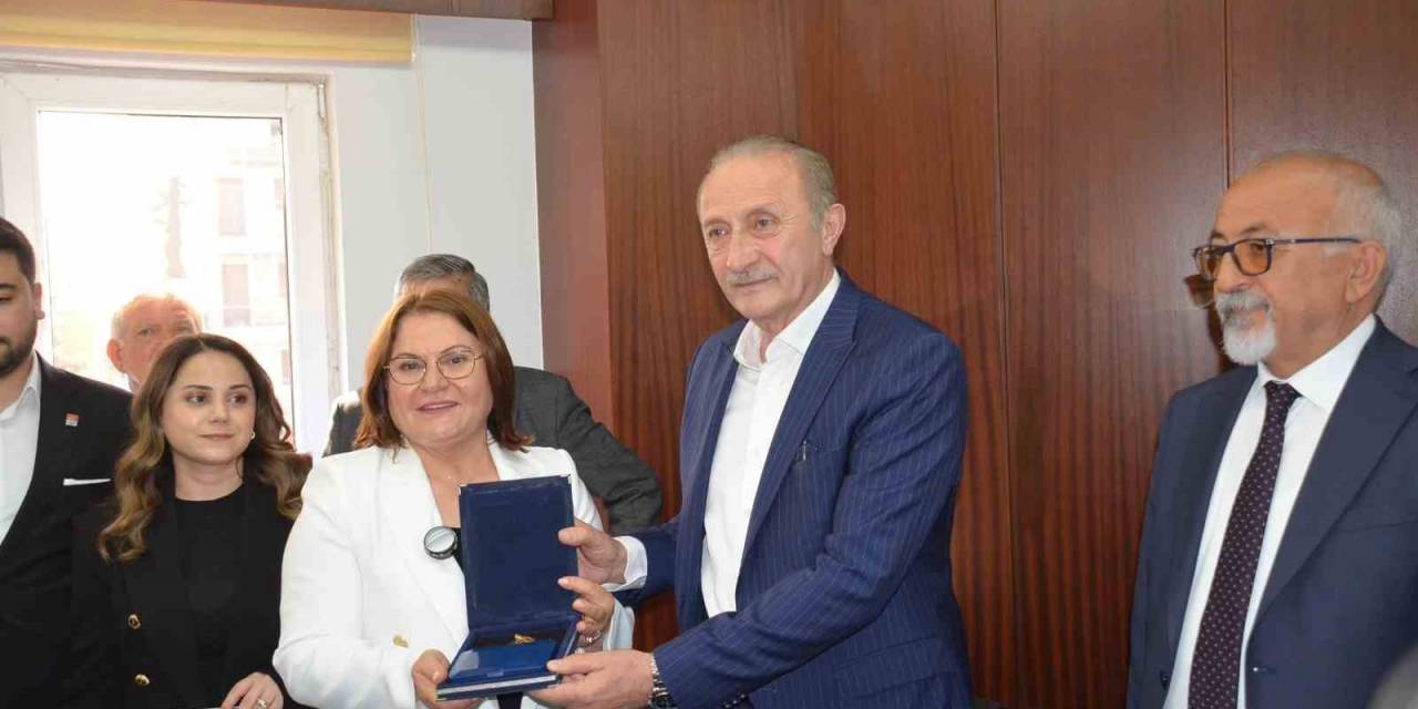 Didim Belediyesi’nde Devir Teslim Yapıldı