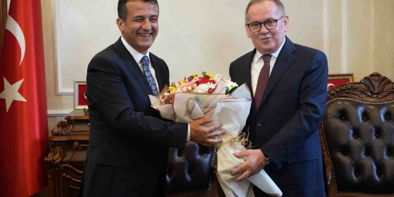 Samsun Büyükşehir Belediye Başkanı Halit Doğan Görevi Devraldı