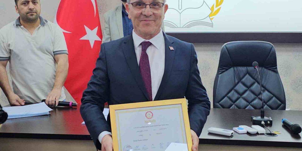 Nazilli’de Başkan Tetik, Mazbatasını Aldı