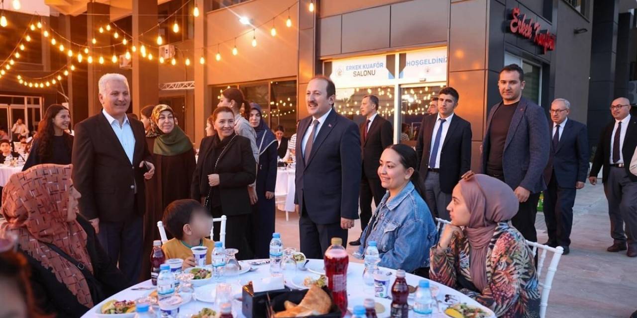 Vali Pehlivan, İl Müftülüğünün İftar Programına Katıldı