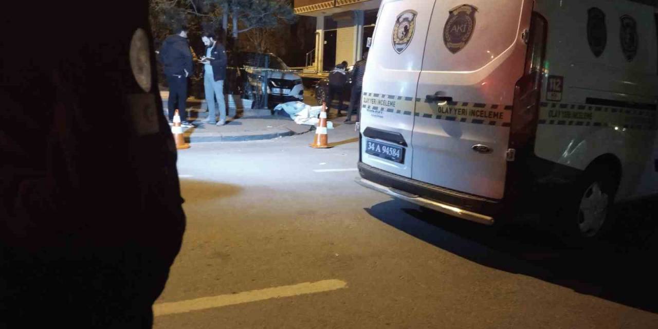 Sancaktepe’de Husumetlisi Olduğu Şahsın Aracını Kurşunladı: 1 Ölü