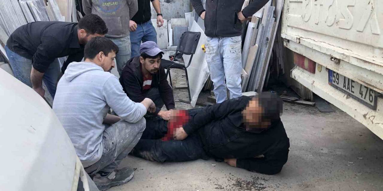 Kavga Ettiği Ortağı Tarafından Bıçaklandı