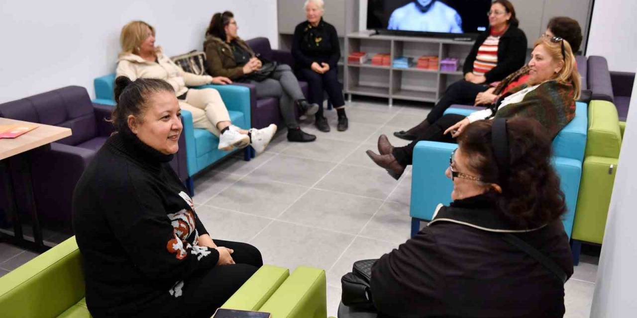 ’hanım Evi’, Kadınların Sosyalleştiği Merkez Haline Geldi