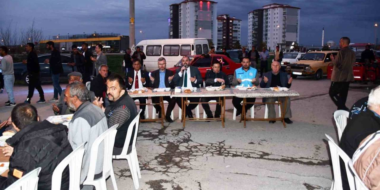 Kütahya İl Müftülüğünden Roman Vatandaşlara İftar