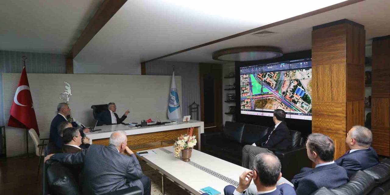 Başkan Büyükkılıç’a "Kartal Katlı Kavşağı" Brifingi