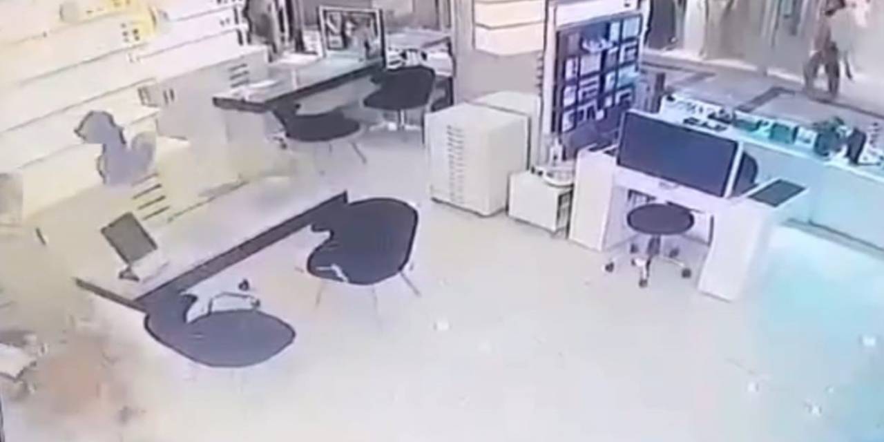 Asma Kattan Düşüp Ağır Yaralanan Temizlik Görevlisi Kamerada