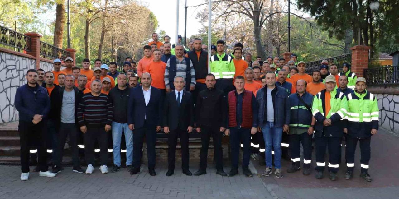 Başkan Tetik’ten İlk Talimat: "Nazillimizi Bayrama Pırıl Pırıl Hazırlayın"