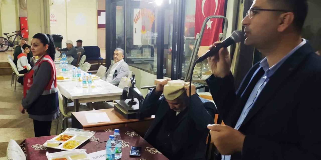 Türkoğlu Ve Can İftarını Vatandaşlarla Açtı