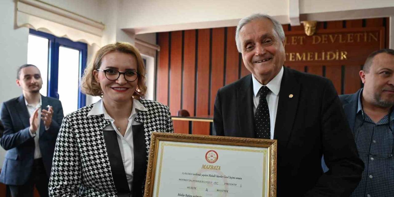 Bozüyük Belediye Başkanı Mehmet Talat Bakkalcıoğlu Mazbatasını Alarak Görevine Başladı