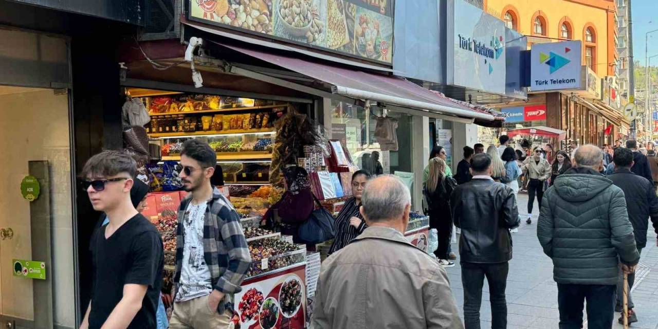 Zonguldak’ta Bayram Öncesi Yoğunluk Başladı