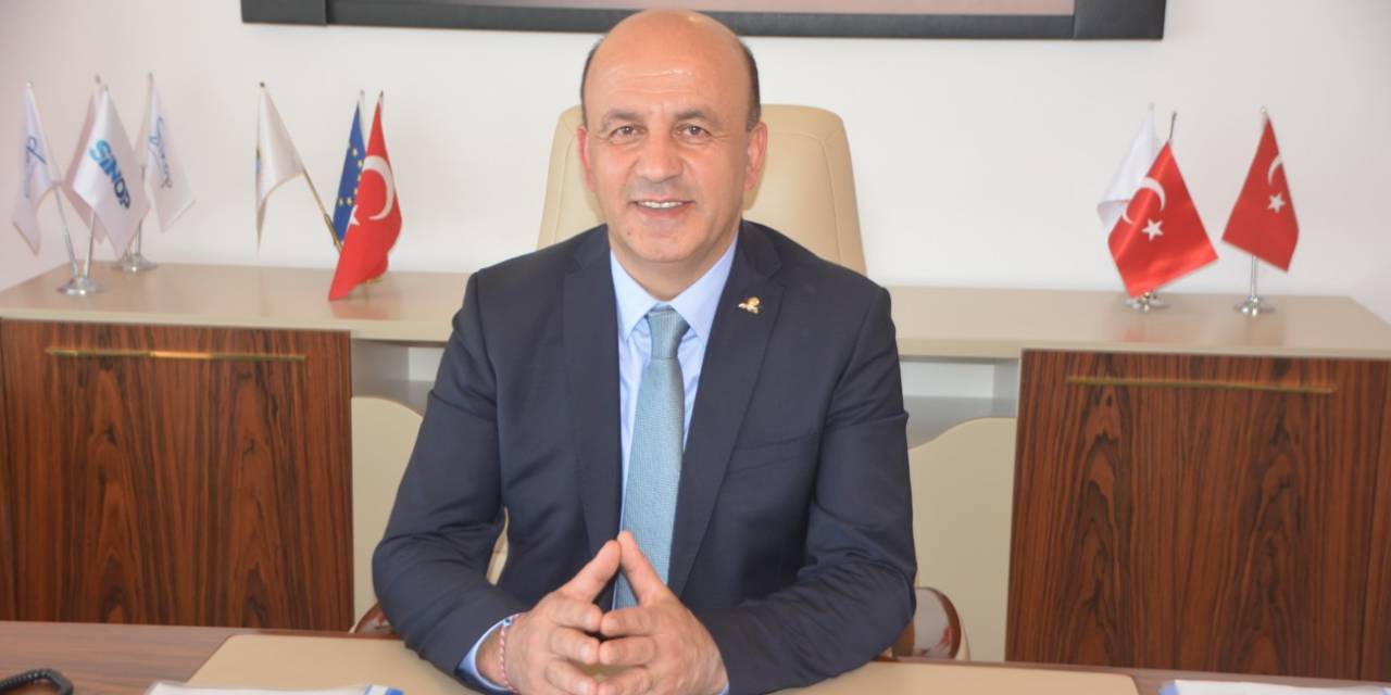 Sinop Belediye Başkanı Gürbüz: “Çiçek Gönderme Yerine Sokak Hayvanları İçin Mama, Bebekler İçin Bez Ve Mama Gönderin”