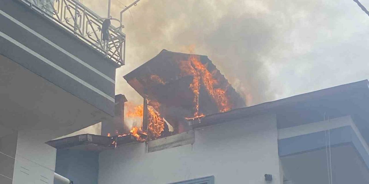 Ordu’da Çatı Katı Alevlere Teslim Oldu