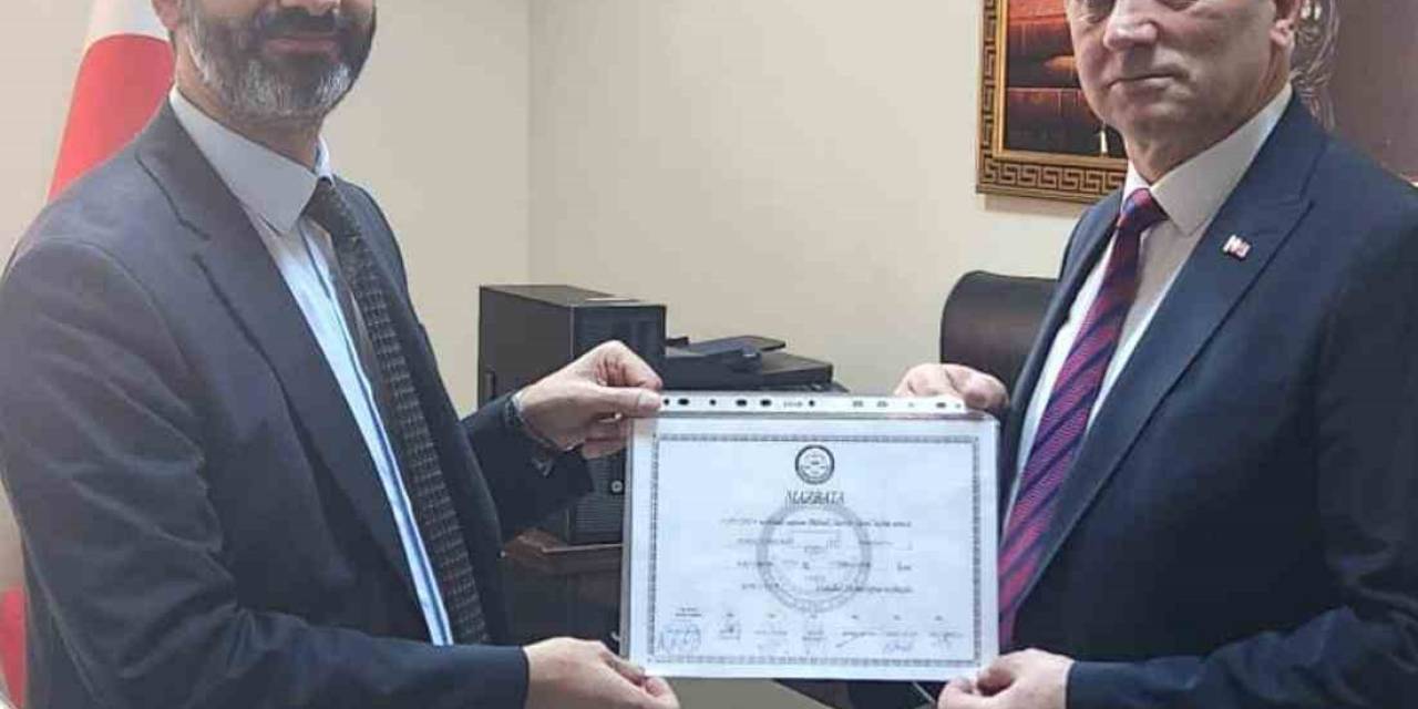 Rekora Giden Muhtar Yeniden Seçildi