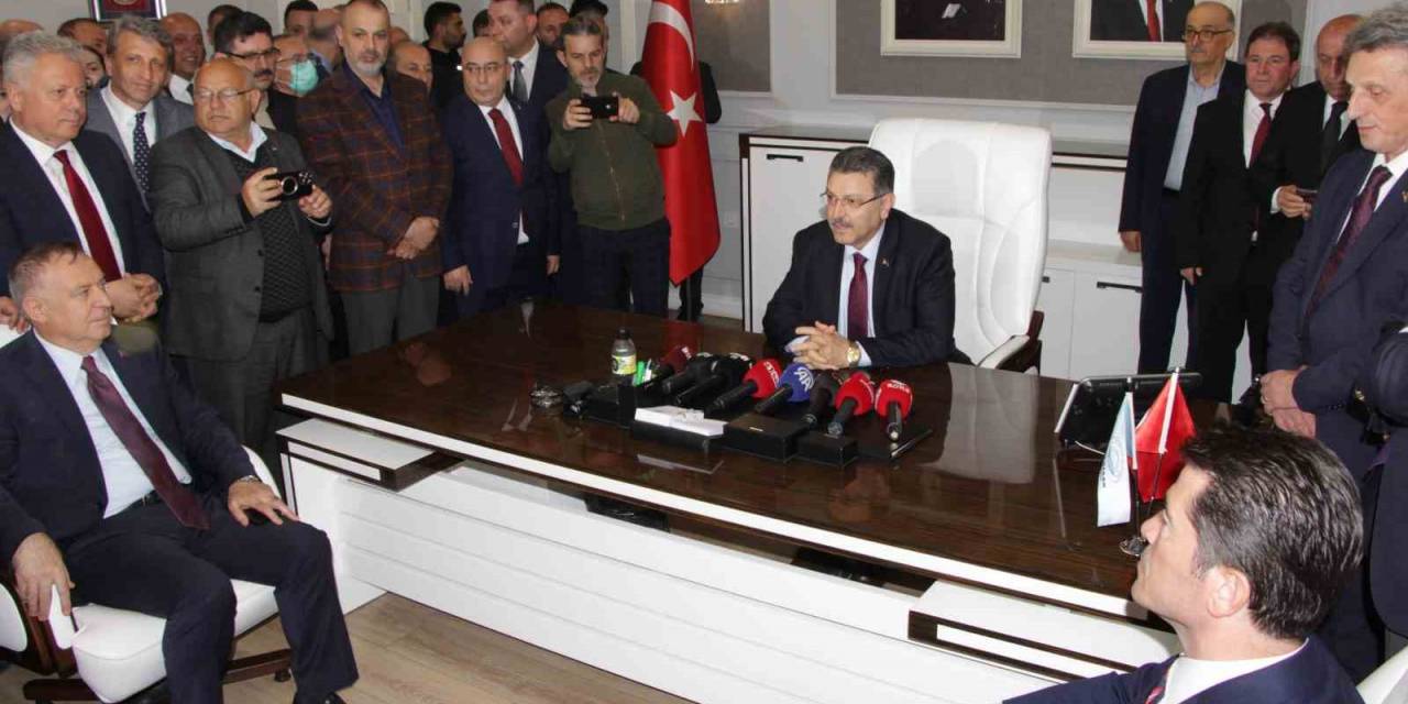 Trabzon Büyükşehir Belediyesi Ve Ortahisar Belediyesi’nde Devir Teslim Töreni