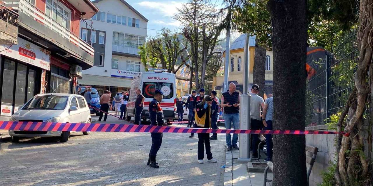 Kavga Ettiği Şahsı Değil, Ayırmak İsteyenleri Vurdu