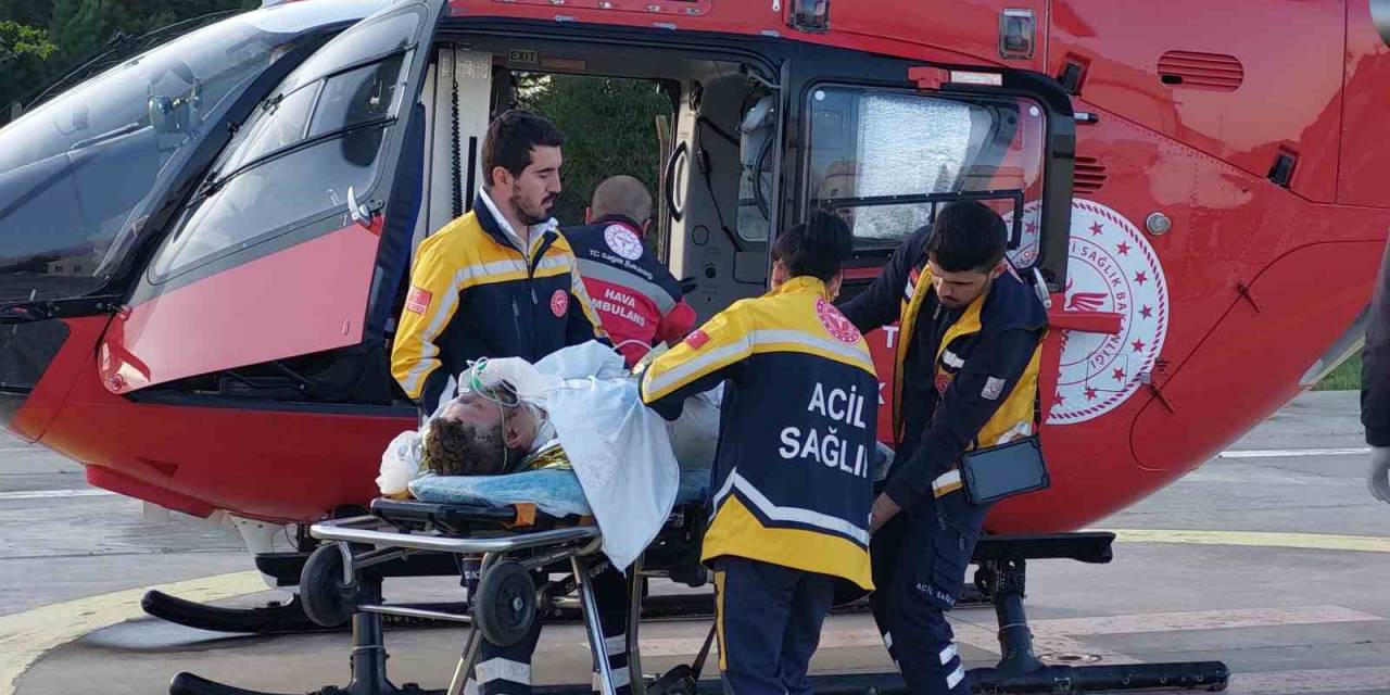 Mangal Yakmak İsterken Benzinin Parlaması Sonucu Yandılar: Yardıma Ambulans Helikopter Yetişti