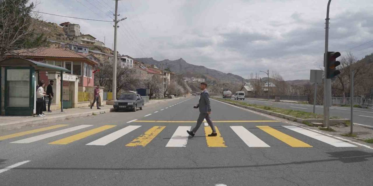 Gümüşhaneli Genç 24 Yaşında Köyünün Muhtarı Oldu