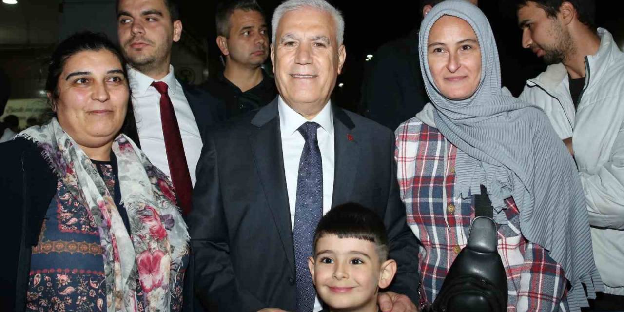 Başkan Bozbey, Kadir Gecesinde Vatandaşlarla Buluştu