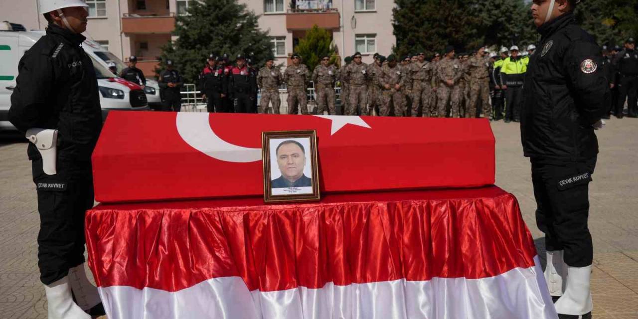 Kalp Krizi Geçiren Polis Memuru Hayatını Kaybetti