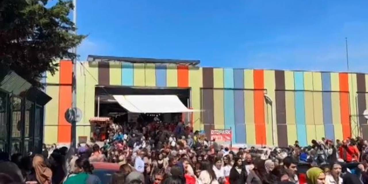 Bakırköy’de Sosyete Pazarında Yakalanan Hırsız, "Bomba Var" Diye Bağırınca Vatandaşlar Panik Oldu