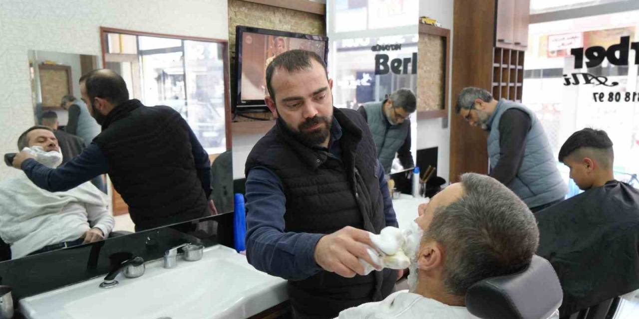 Samsun’da Berberler ’7 Nisan Pazar Günü’ Açık