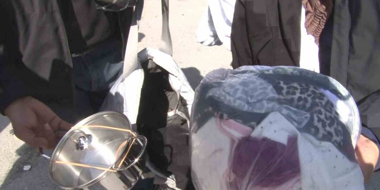 Bakırköy’deki Sosyete Pazarını Birbirine Katan Şüphelilerin Çantasından Tencere Ve Kıyafet Çıktı