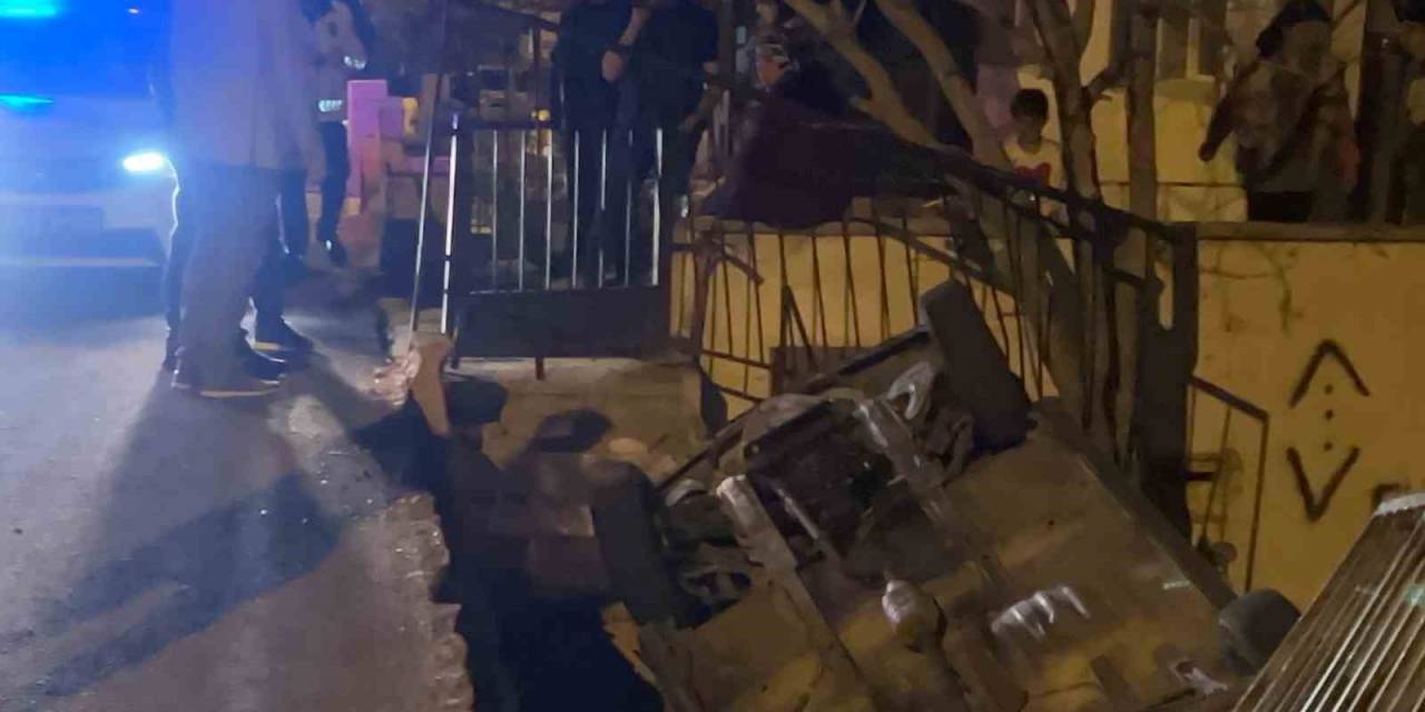 Kontrolden Çıkan Otomobil Bahçeye Uçtu... O Anlar Kamerada