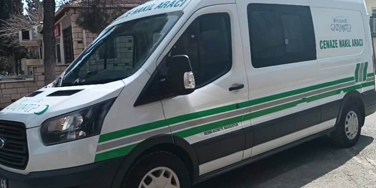 Alacak Verecek Kavgasında Silahla Vurulan Genç Hayatını Kaybetti