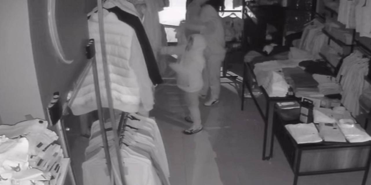 Hırsızlığın Bu Kadarına Da Pes: Müşteri Gibi Önce Denediler Sonra Çaldılar