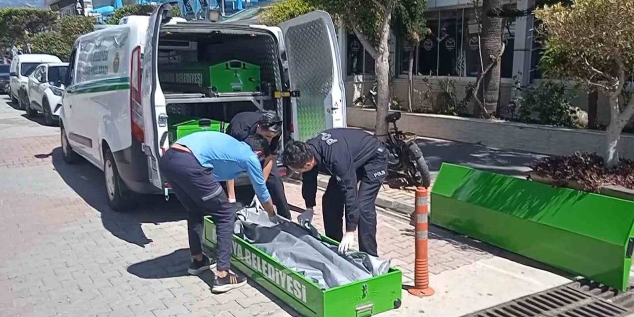 Alanya’da Rus Vatandaş Konakladığı Otelde Ölü Bulundu