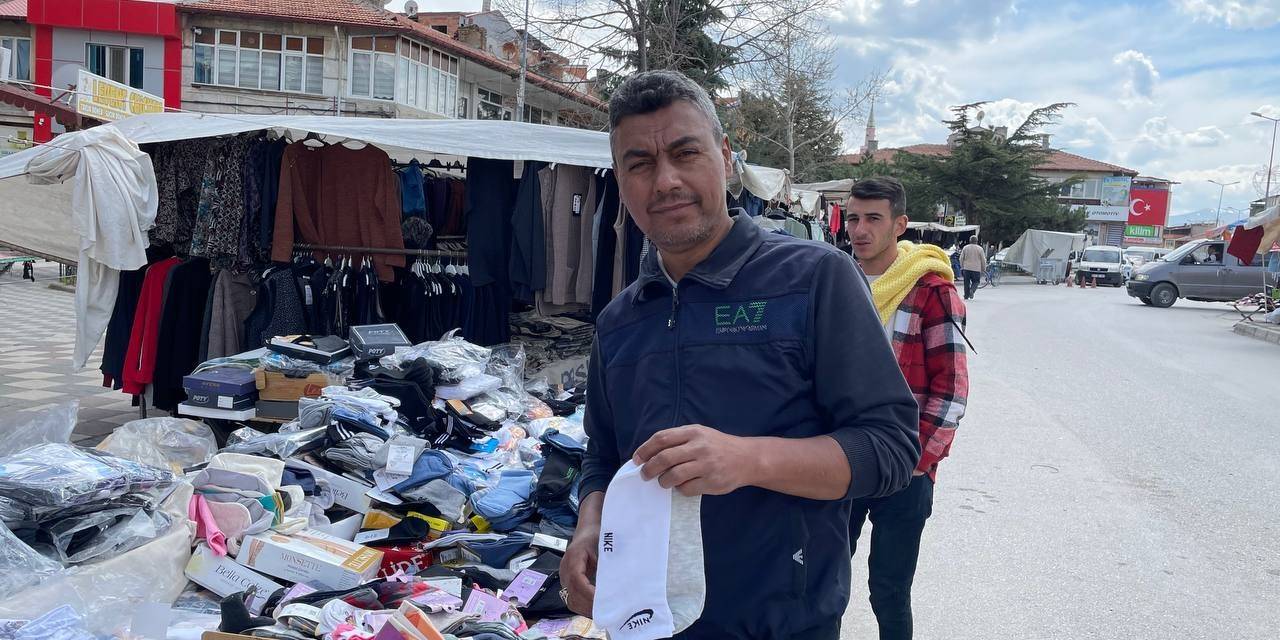 Bayrama Sayılı Günler Kala Semt Pazarlarında Alışveriş Heyecanı Arttı