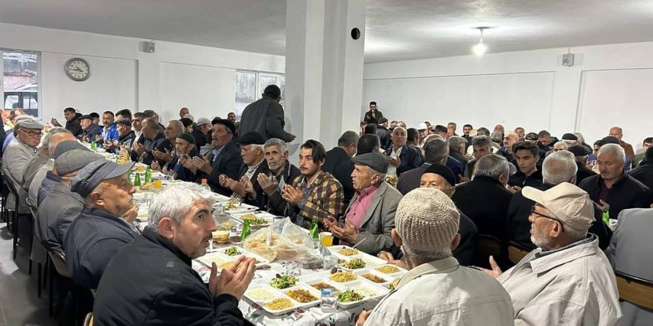 Evci Köyünde Geleneksel İftar Yemeği