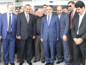 Van’da Beşir Atalay’a Sevgi Seli