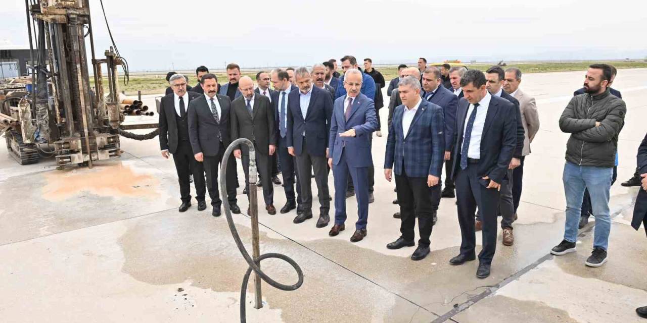 Hatay Havalimanı’nda Uçuşlar Yeniden Başladı