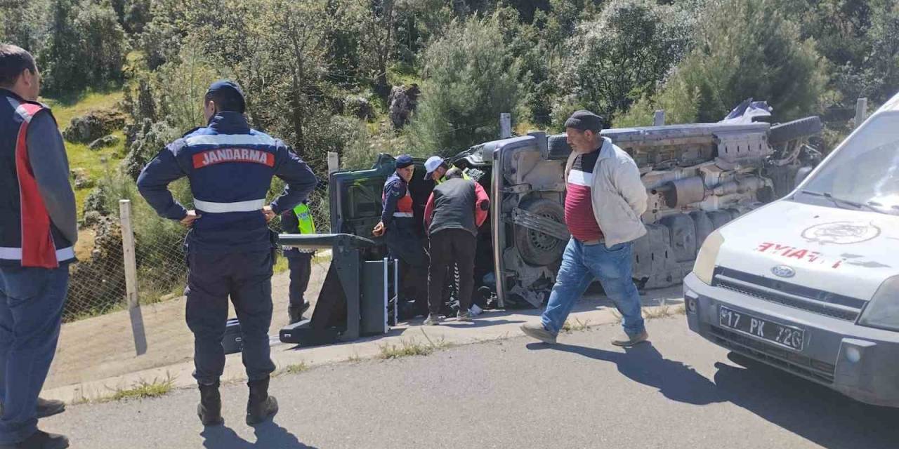 Ayvacık’ta Panelvan Araç Devrildi: 2 Yaralı
