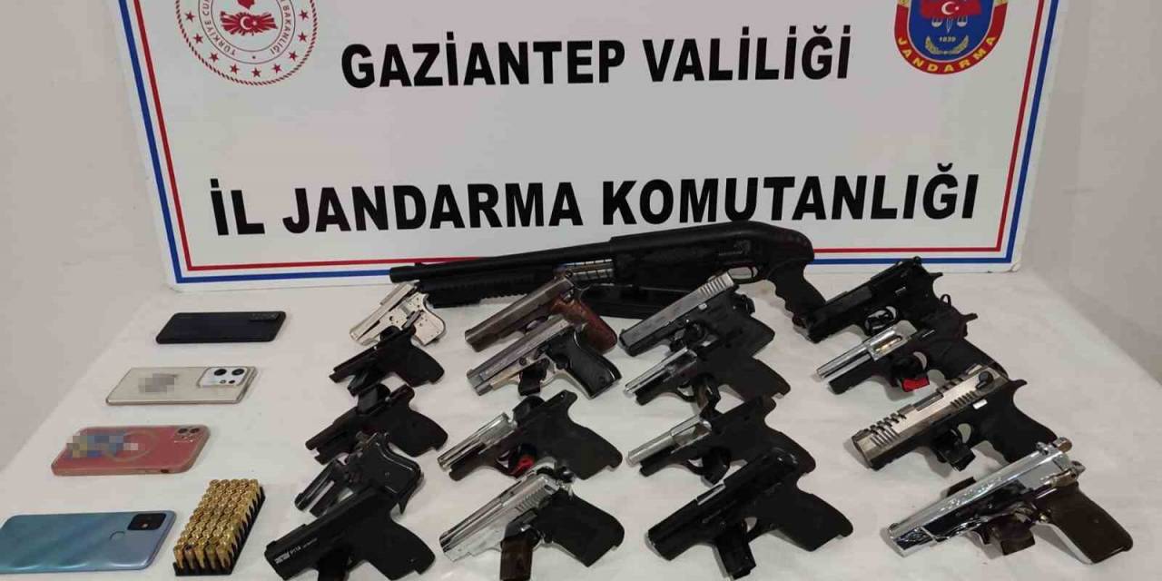 Gaziantep’te 18 Adet Ruhsatsız Silah Ele Geçirildi