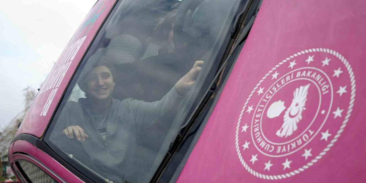 Emniyet Kemerinin Önemini Tepetaklak Olunca Anladılar