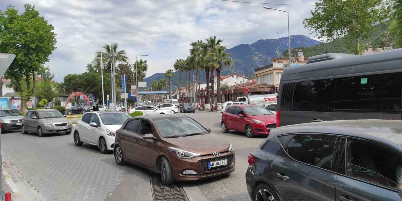 Fethiye’de Bayram Öncesi Tatilci Yoğunluğu Başladı