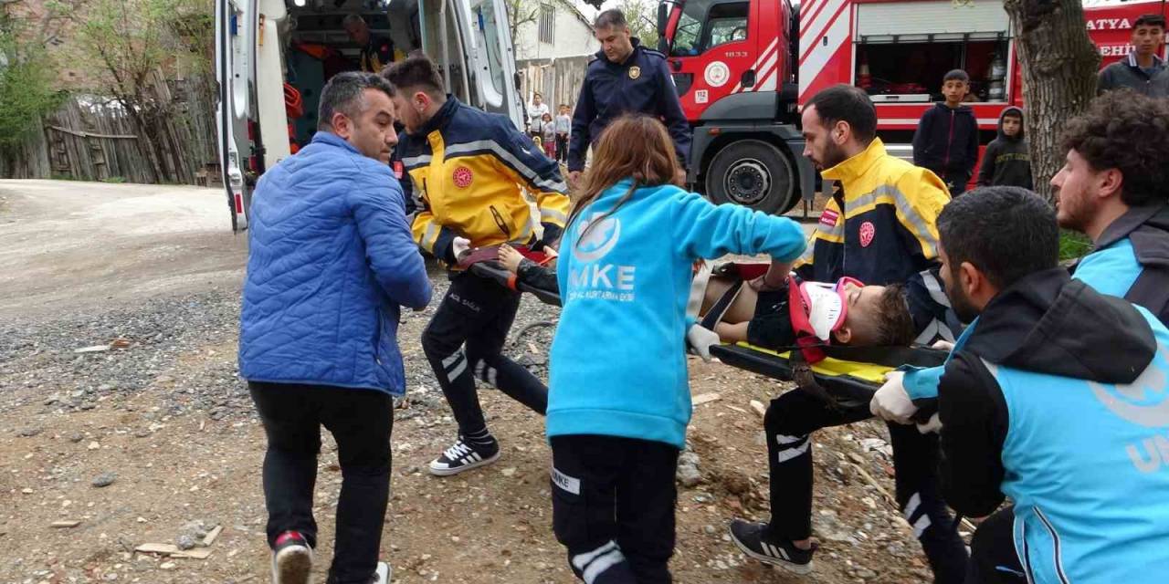 Su Kuyusuna Düşen Çocuk Ağır Yaralandı