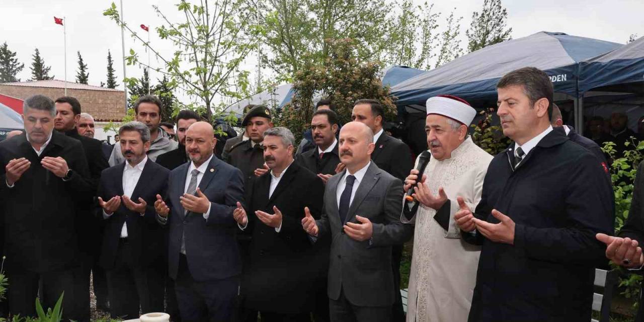 Kent Protokolü Şehitlik Ziyaretinde Bulundu