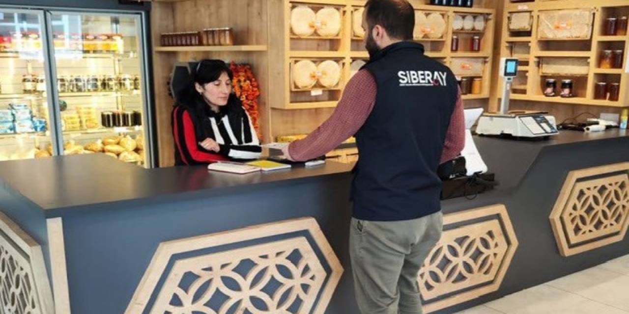 Kars’ta Polisten Esnafa Bayram Uyarısı