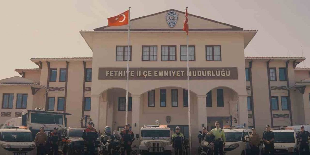 Likya Çocuk Korosu’ndan Polislere Anlamlı Klip