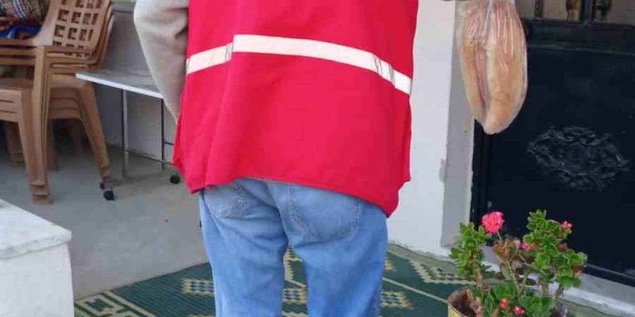 Sarıgöl’de Kızılay Ramazan Ayı Boyunca 5 Bin 109 Ekmek Ve Pide Dağıttı