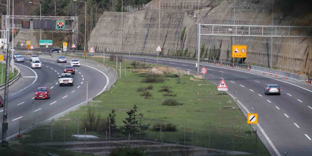 Bayram Dönüşünde Bolu’dan Kamyon Ve Tırlara Geçiş Yasaklandı
