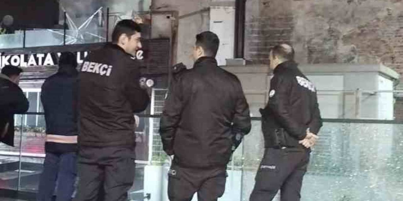 Üsküdar’da İş Yerinde Yangın Paniği