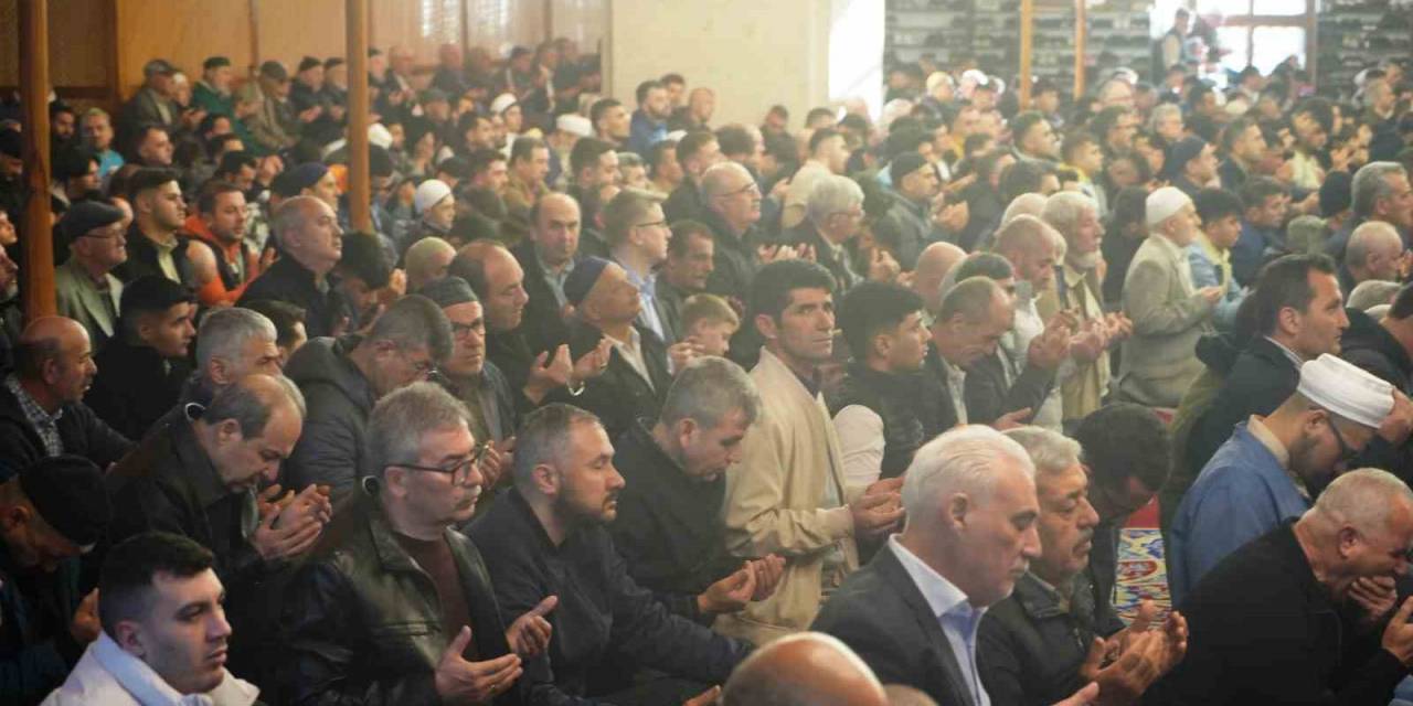 Balıkesir Protokolü Zağnos Paşa’da Bayramlaştı