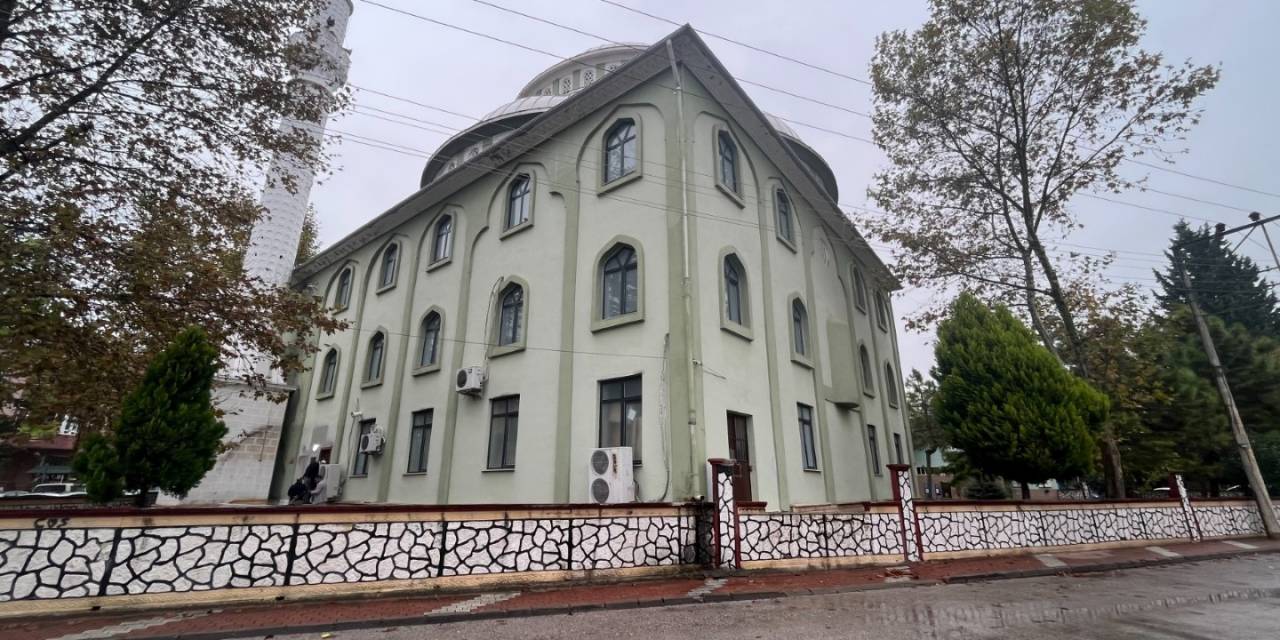 Yavuz Selim Camii’nin Dış Cephesini Yeniledi