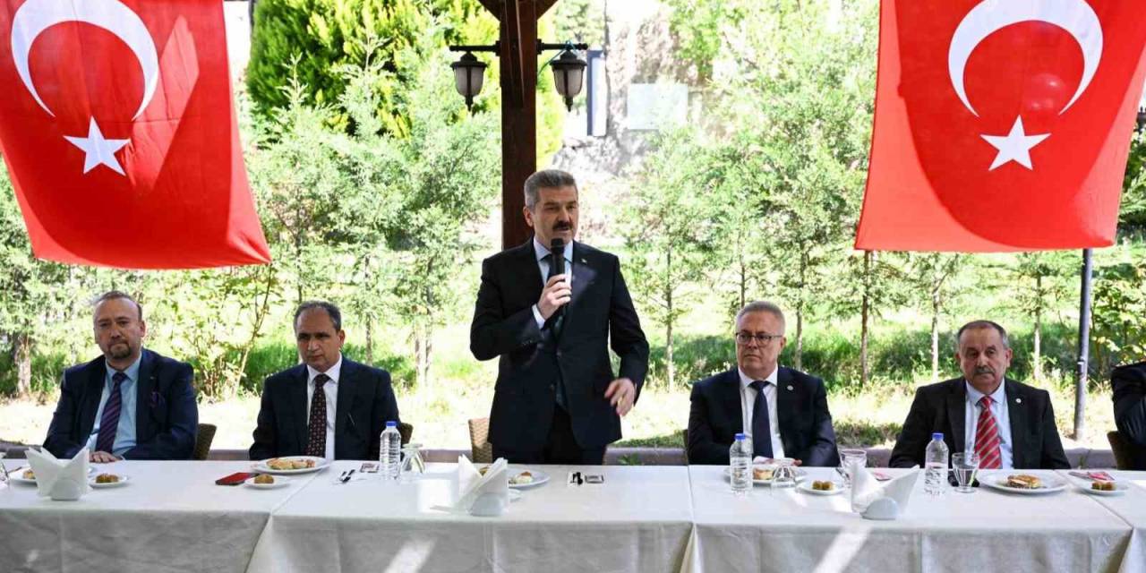 Uşak Protokolü Bayramlaşma Töreninde Buluştu