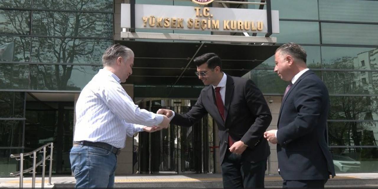 Ysk’da Gelişmeleri Takip Eden Basın Mensuplarına Bayramda Şekerli Kutlama