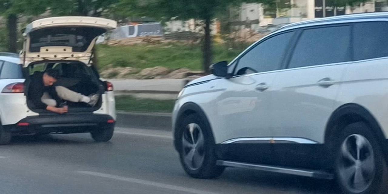 Sosyal Medya Sevdasına Canını Hiçe Saydı